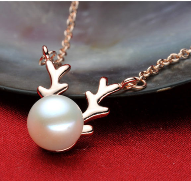 Elk Pearl Pendant Necklace, picture 4 of 6