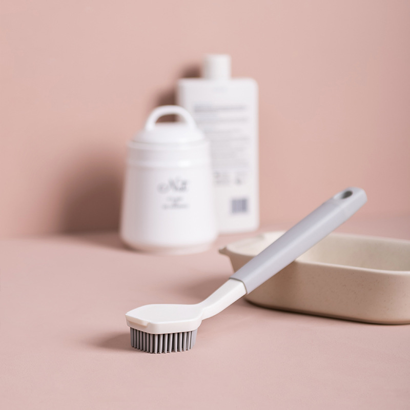 Two-Color Bangs With Long Handle Can Be Hung Type Cleaning Brush