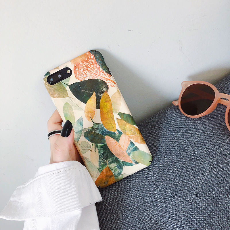 Retro leaf hard shell phone case - Image 3