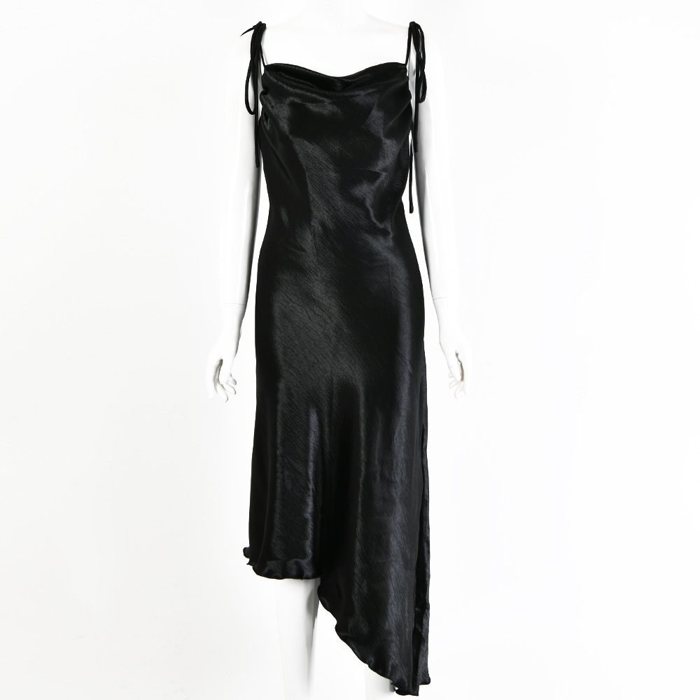 Blast-Street Halter Evening Dress With Leaky Back