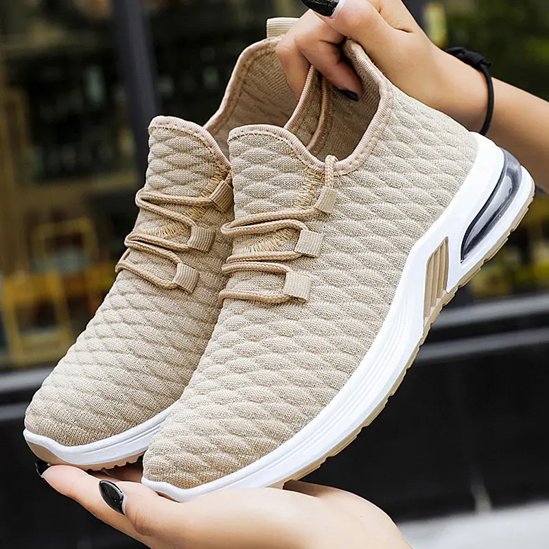 Mesh air cushion running shoes