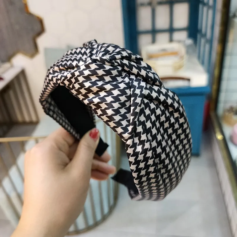 Vintage Houndstooth Print Hairpin Headband - Black