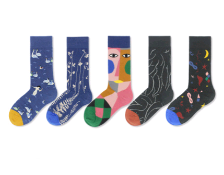 Autumn and winter personality Europe and the United States abstract art socks men and women couples college wind tube socks street tide socks