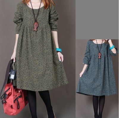 Small floral round neck long sleeve dress