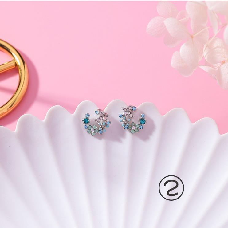 Female earrings without pierced ear clips