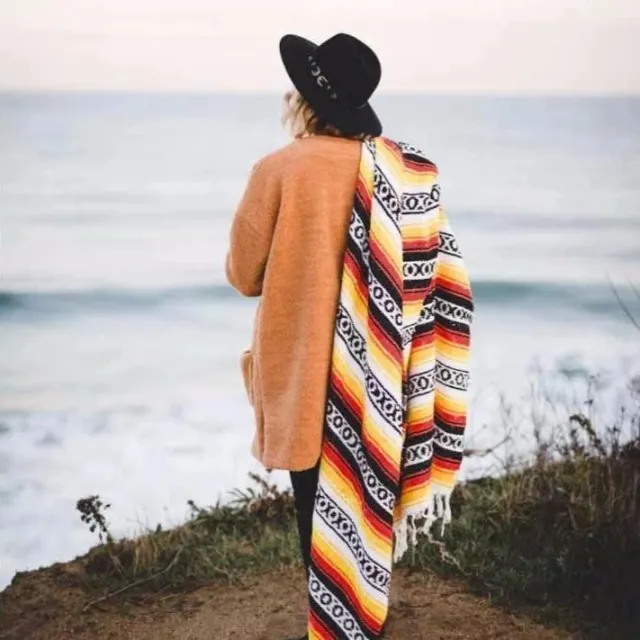 Geometric tassel style blanket Black Yellow - Shop at LoveMi