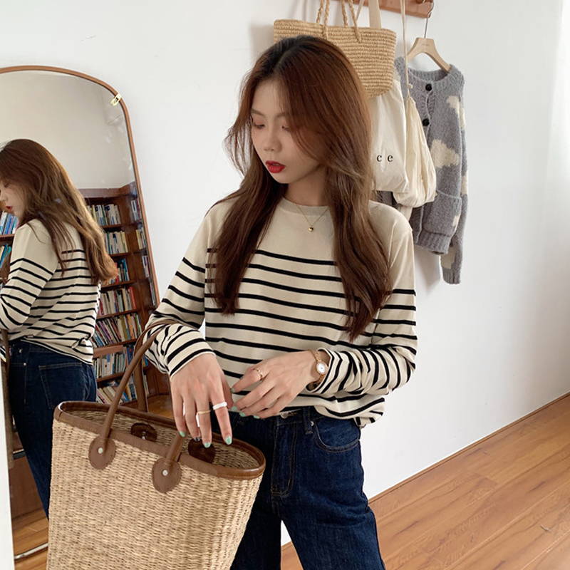 Contrast striped sweater