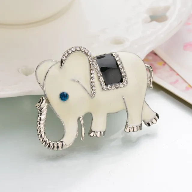 Elephant Christmas brooch White - Shop at LoveMi