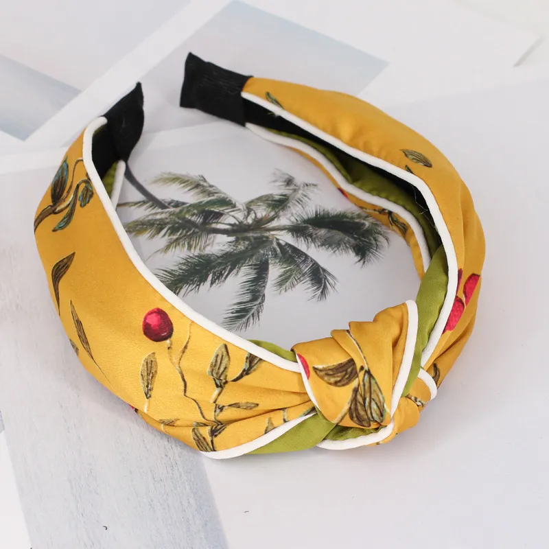 Fabric Clip Edge Stitching Contrast Color Knotted Wide-Brimmed Headband - Ginger