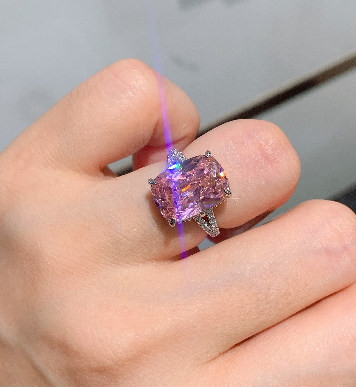 Artificial pink diamond live ring