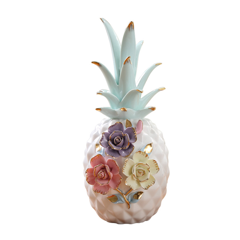 Ceramic pineapple ornament (White trumpet)