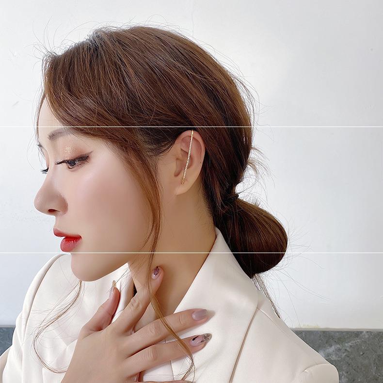 Crystal Flash Diamond Zircon Interspersed Ear Hook