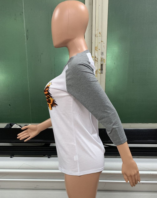 Christmas tree print round neck cropped sleeves