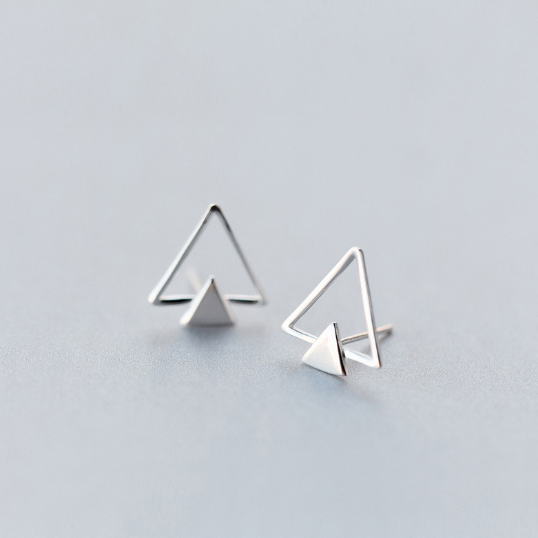 Women's triangle line earrings