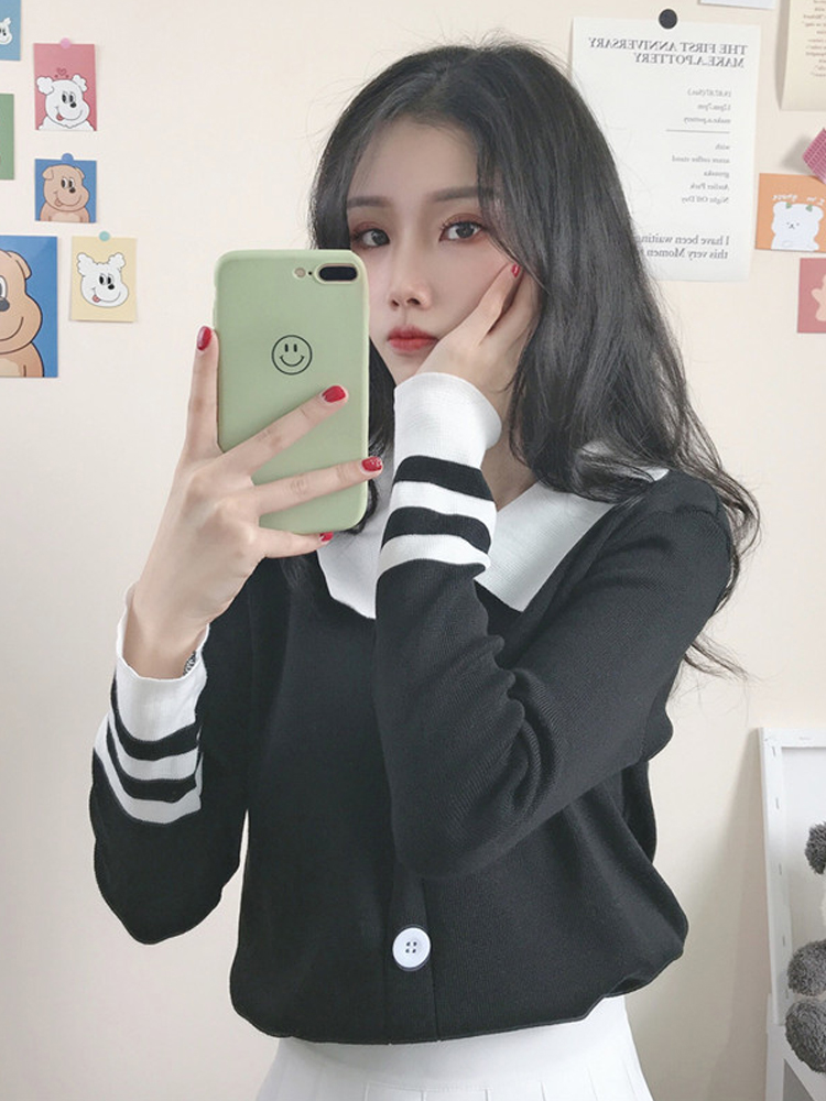 Long sleeve pullover sweater