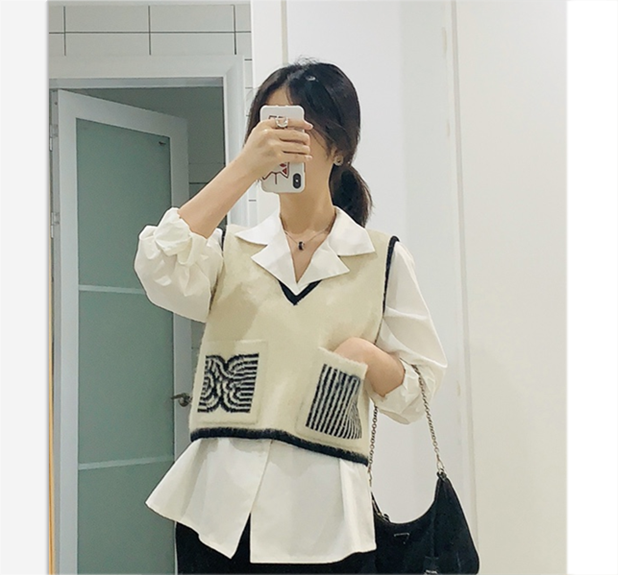 Retro Pattern V-Neck Pocket Short Waistcoat