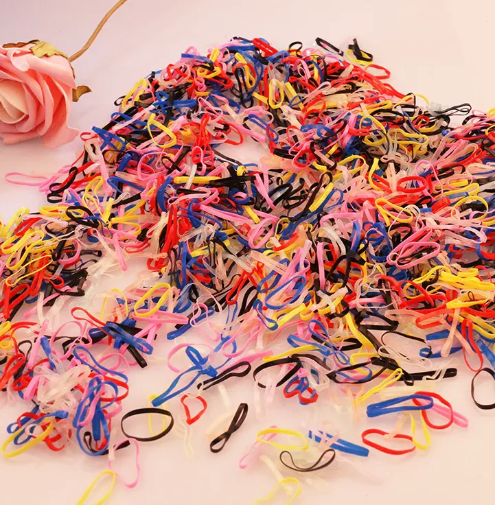About 2, 000 colorful children's baby colored