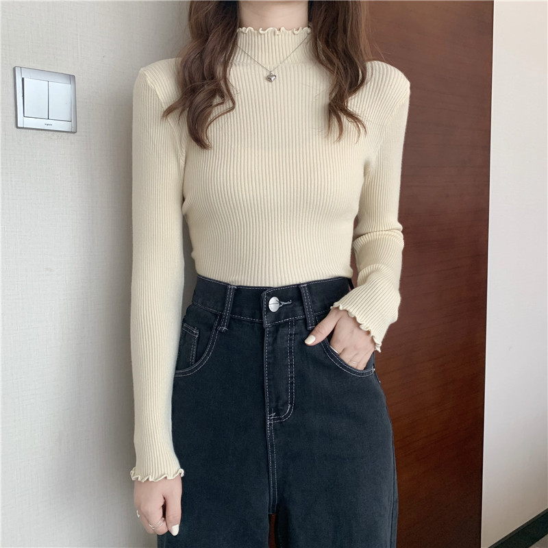 Knitted bottoming shirt