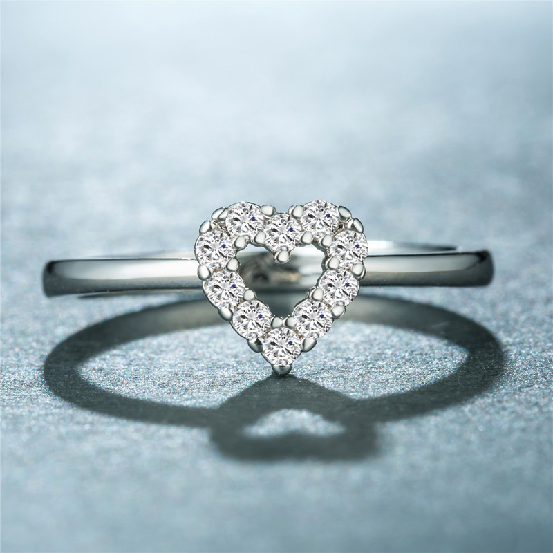 Hollow Fashion Heart-Shaped Zrcon Ladies Ring