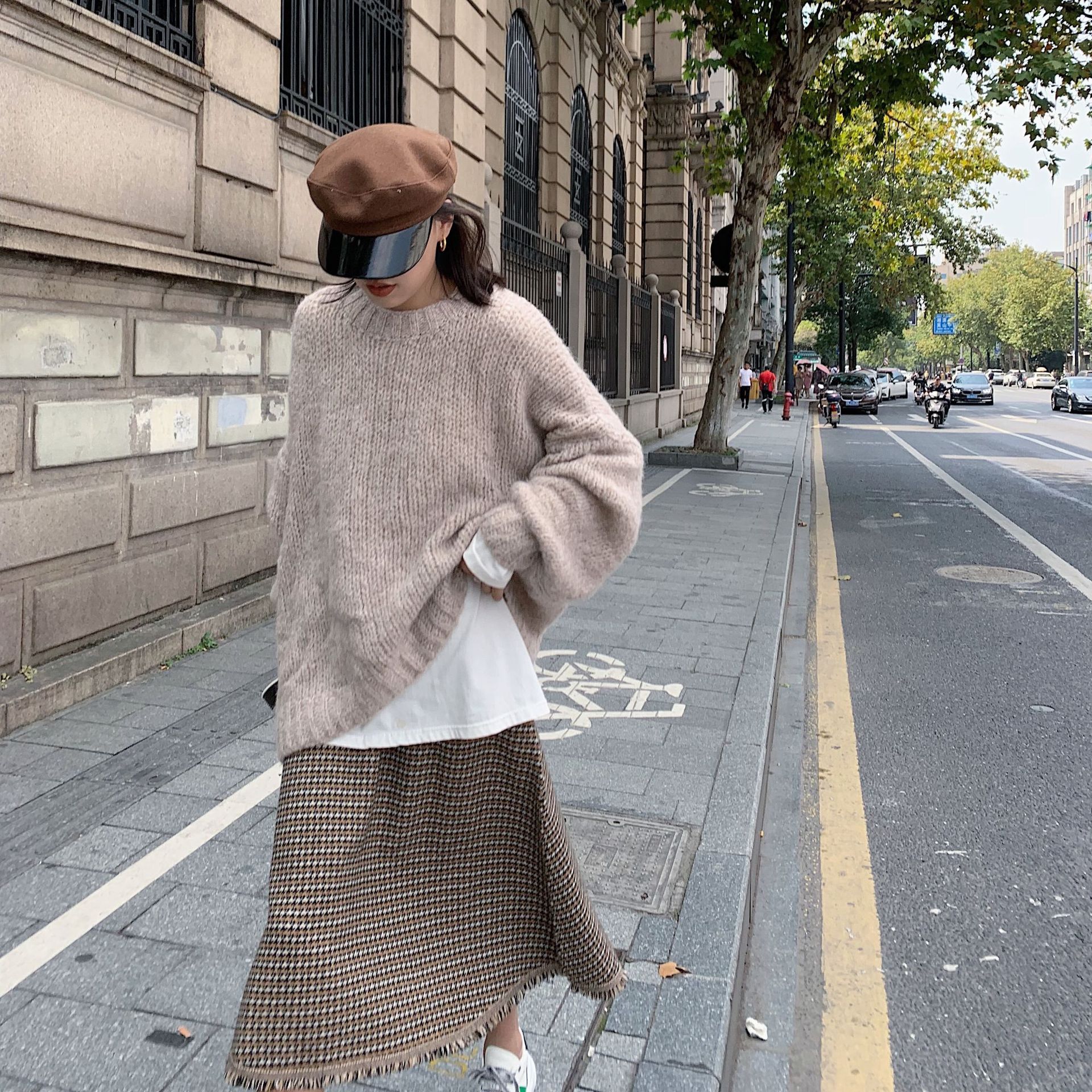 Round Neck Pocket Long Sleeve T-Shirt