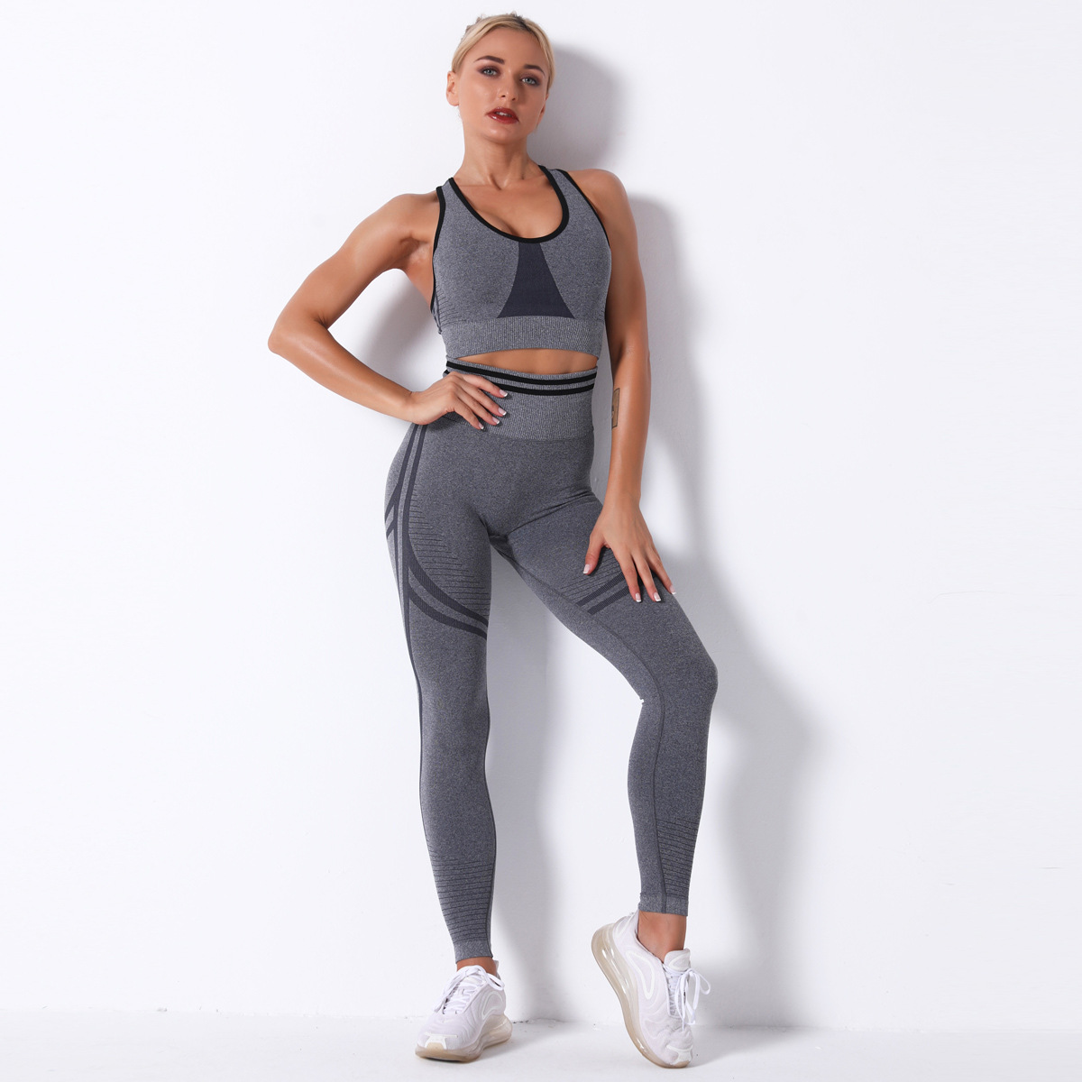 Knitted Seamless Sexy Line Hip-Lifting Yoga Pants