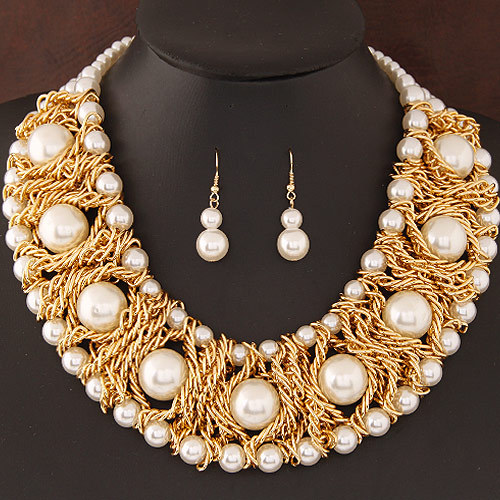 Alloy Diamond Pearl Ladies Clavicle Chain