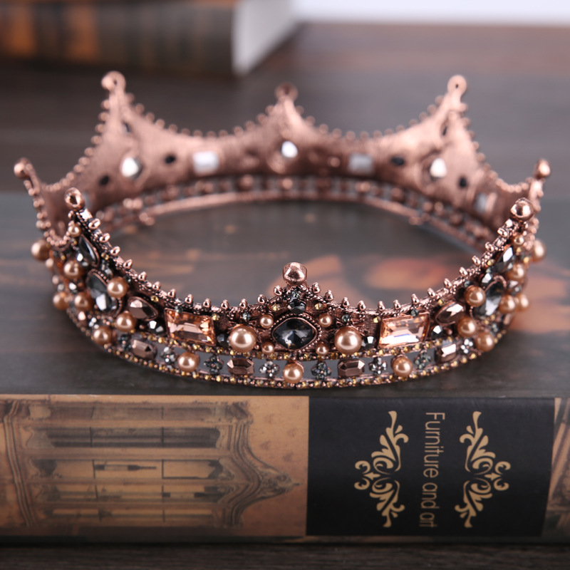 Baroque queen crown