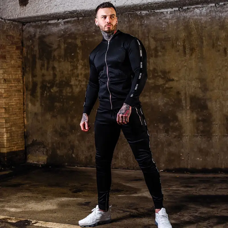 Hooded sports outdoor leisure suit