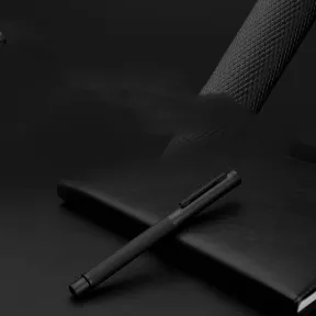 Close up of the pen barrel