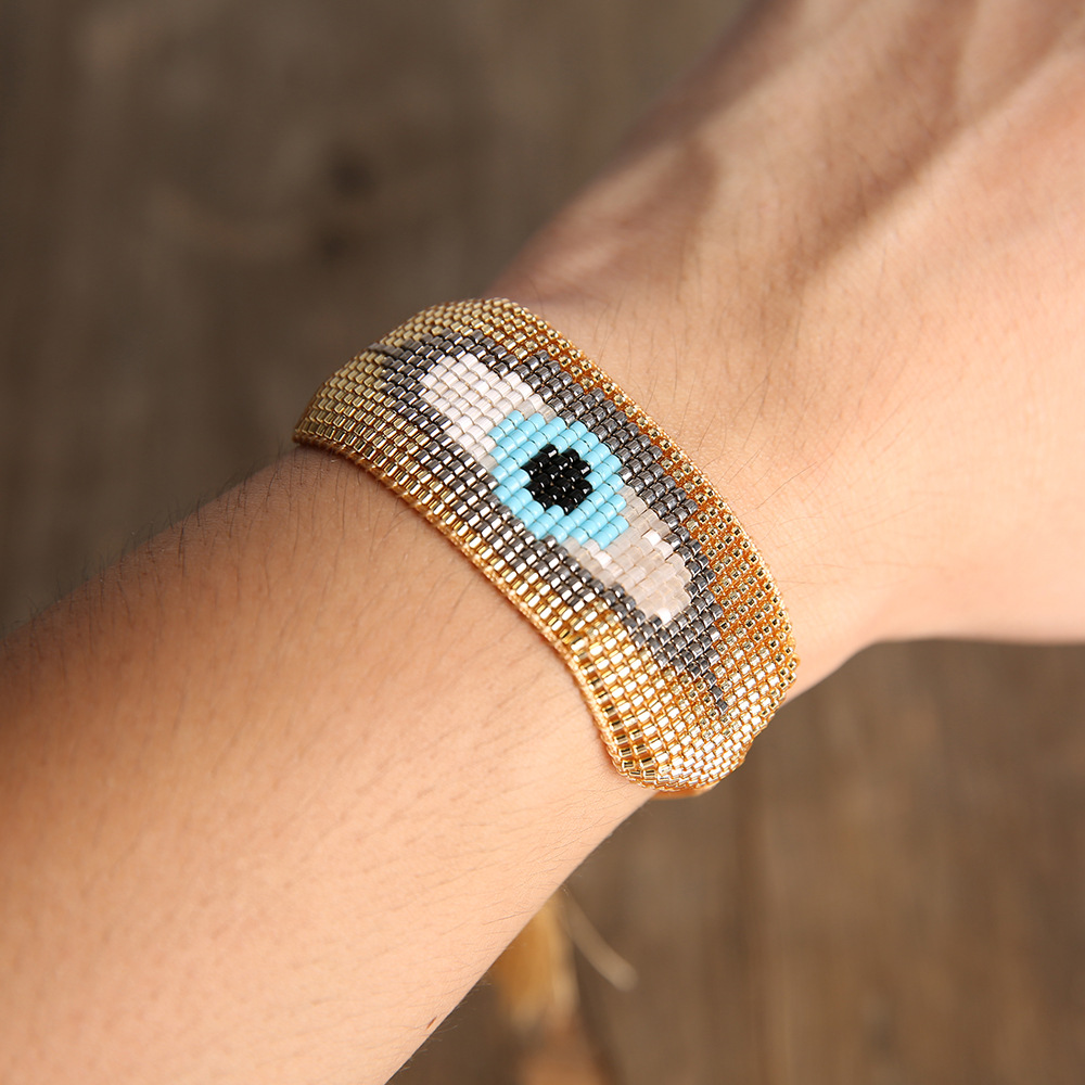 Rice beads hand-woven bracelet