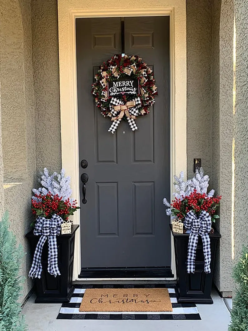 Christmas bow garland – image 5