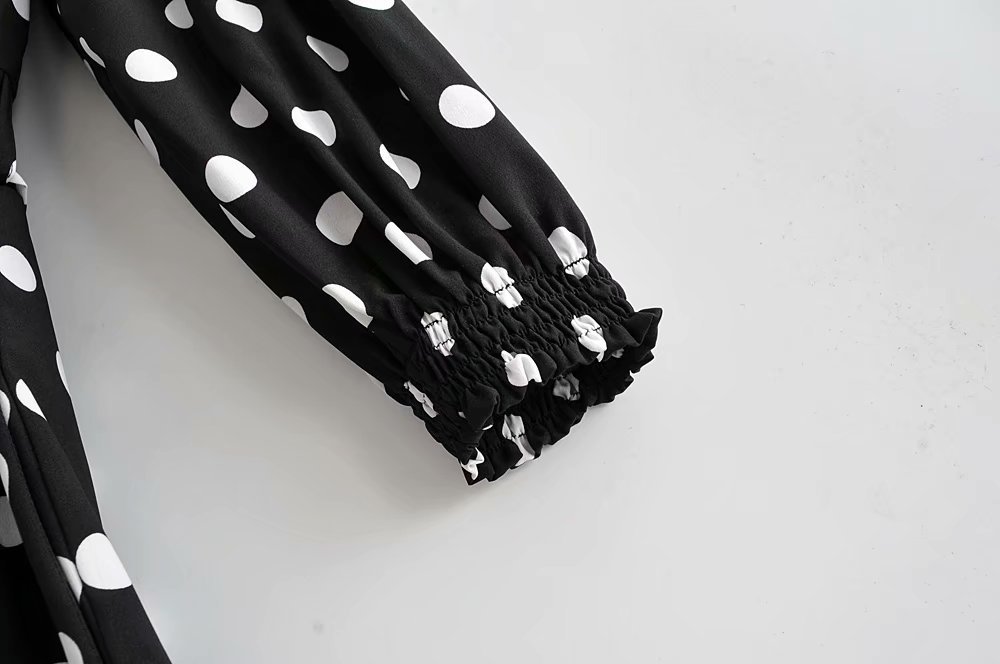 Polka dot jumpsuit V-neck pleats