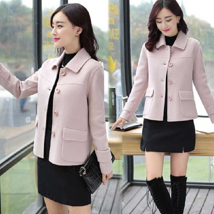 Women's short woolen coat