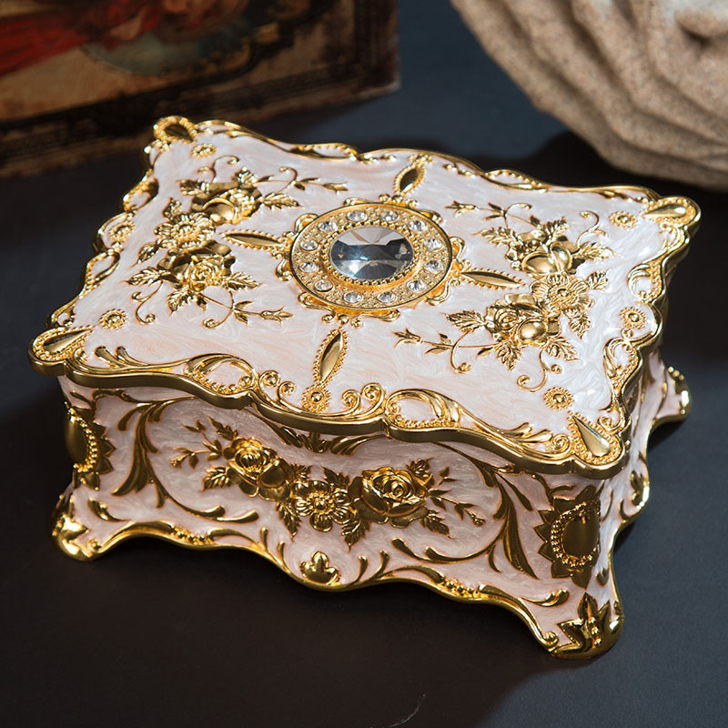 Enamel zinc alloy storage