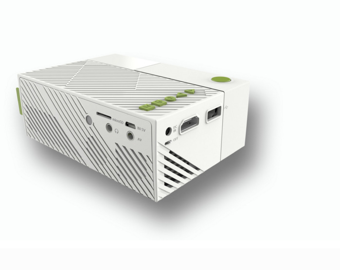 Le Jiada YG300 HD Micro Projector - Image 3