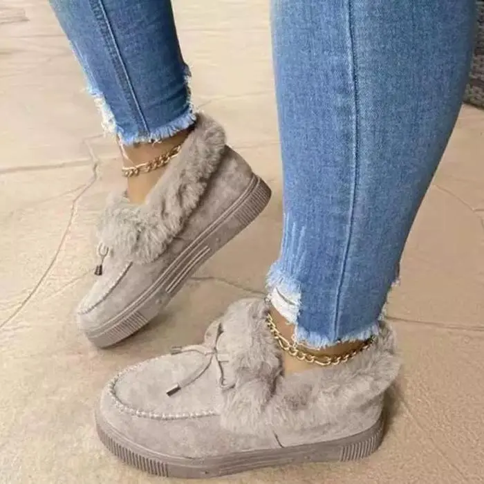 Hand-stitched shoes and snow boots - Grey