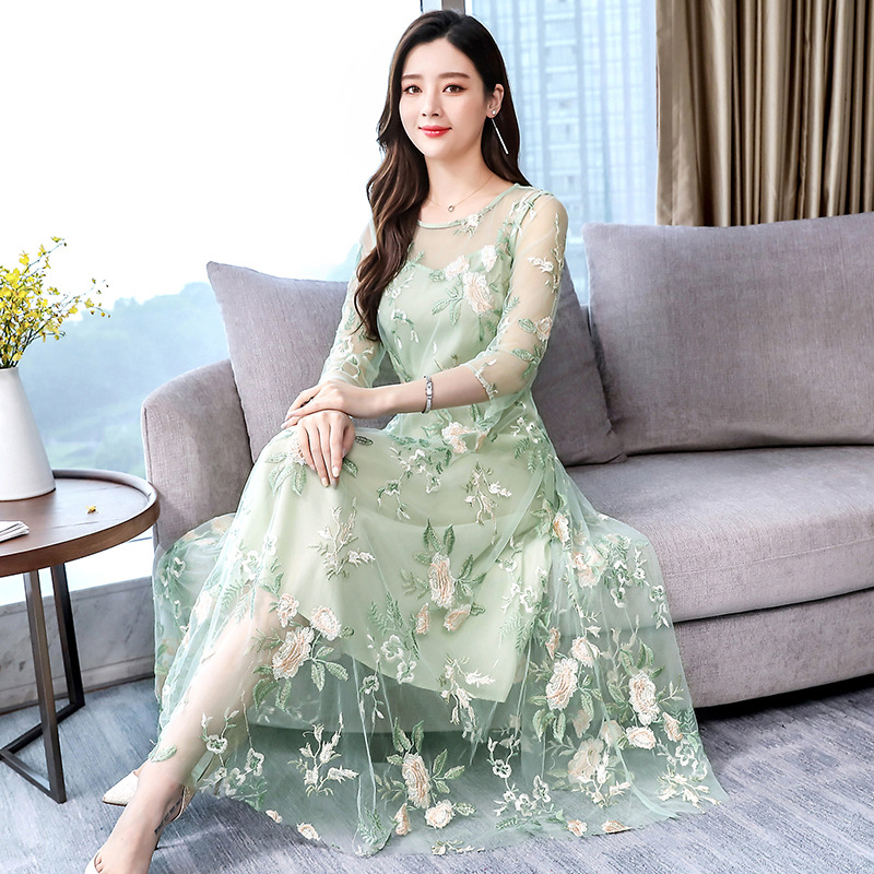 Slim-fit long-sleeved mesh embroidered dress mid-length lace dress