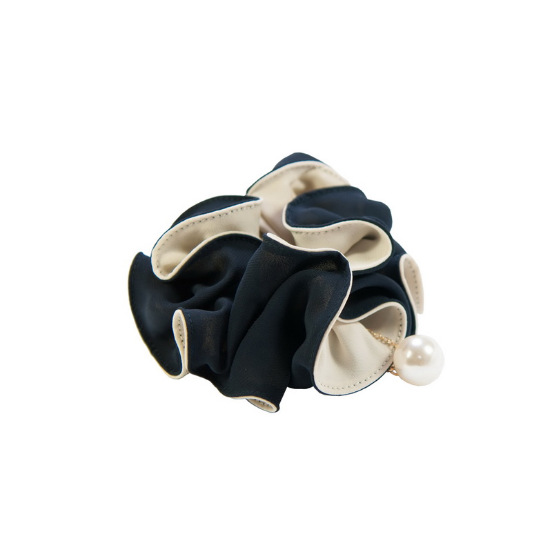 Headdress with lace band