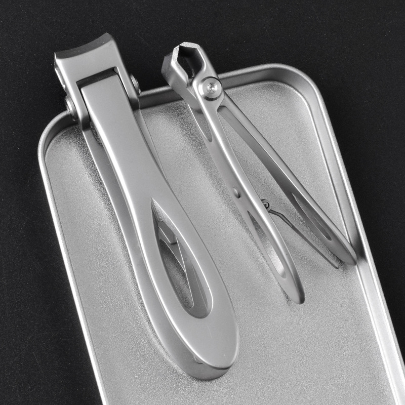 Nail clippers set