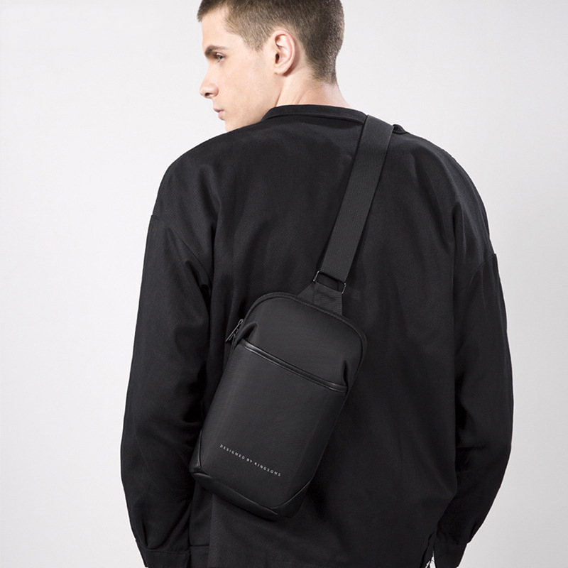 Casual men's chest bag