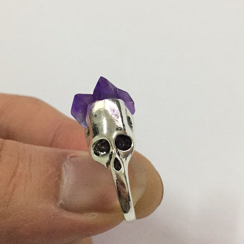 Ornament skull purple natural stone (Silver-9 number)