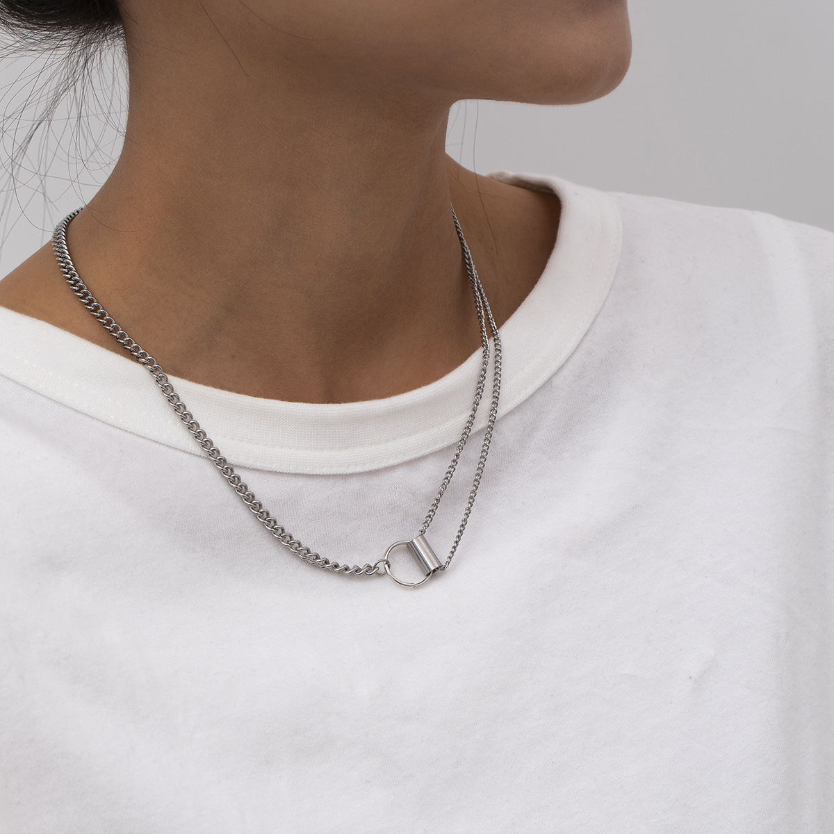 Small design sense geometric wild stainless steel necklace