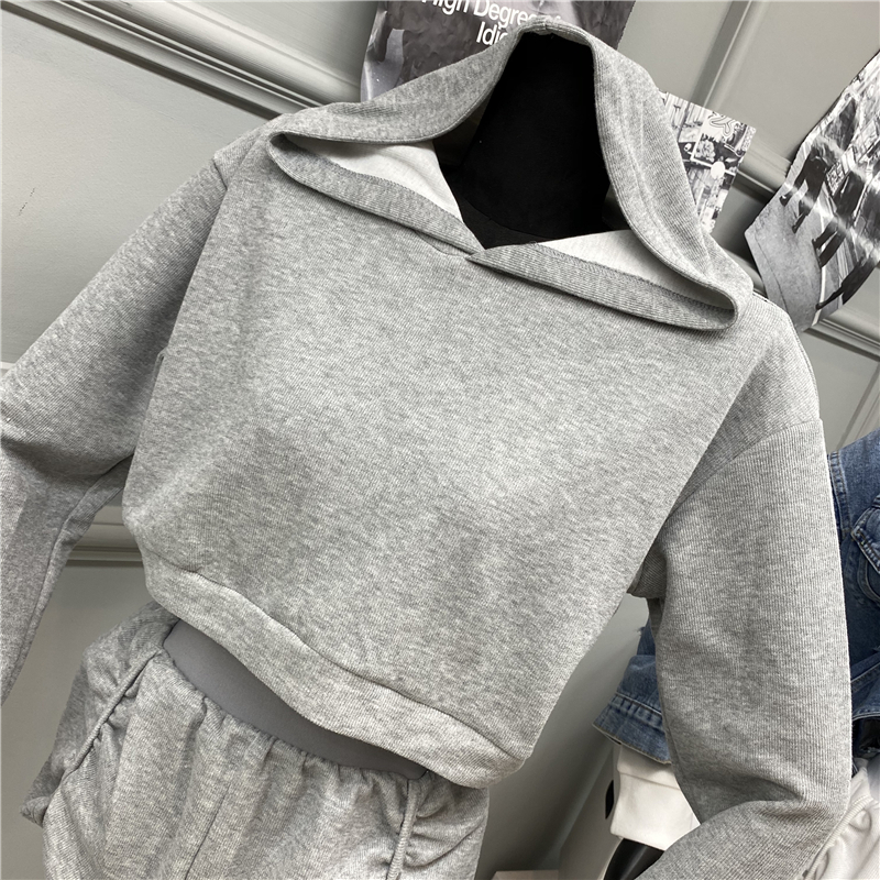 Short hooded sweater high waist split shorts