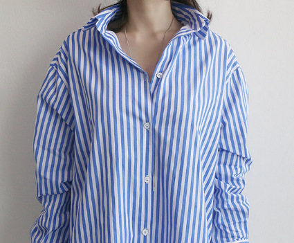 Ladies mid-length striped shirt