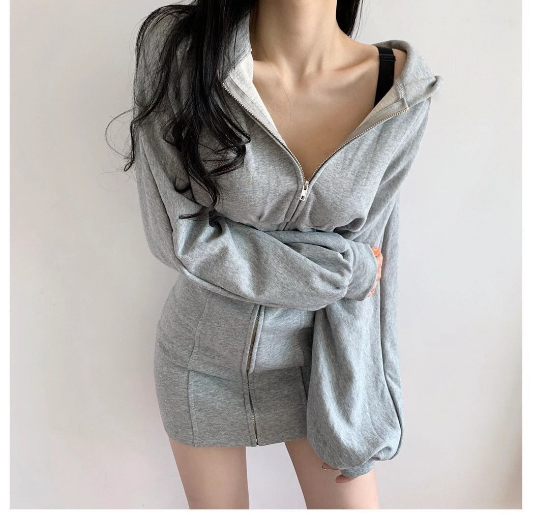 Pleated drawstring long sleeve dress