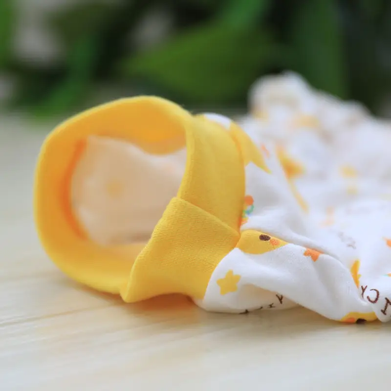 Four seasons stretch clothes for dogs