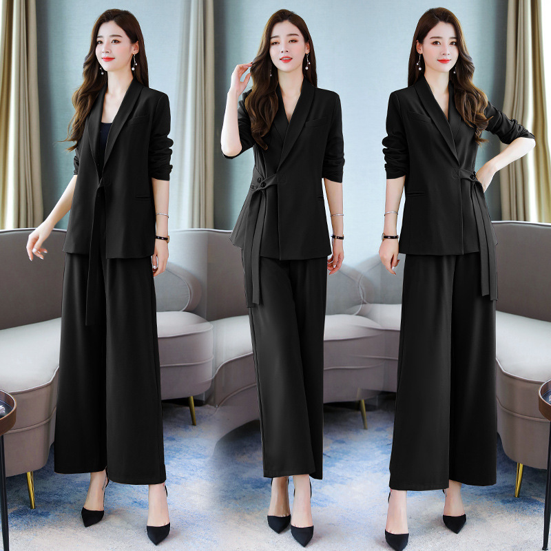 Women's casual clothes suit