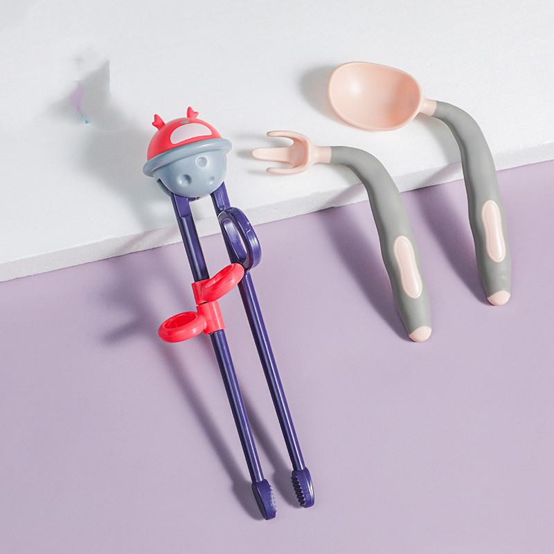 Baby learn to eat training spoon