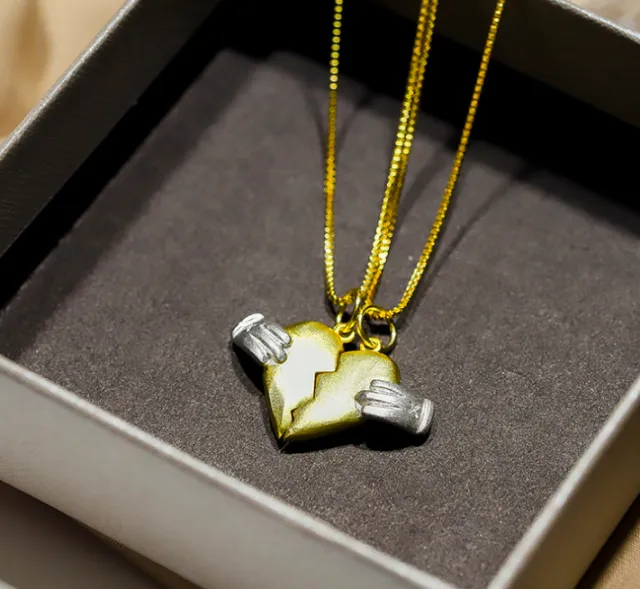 Couple Necklace Heartbreaking moment Stainless Steel - Shop at LoveMi
