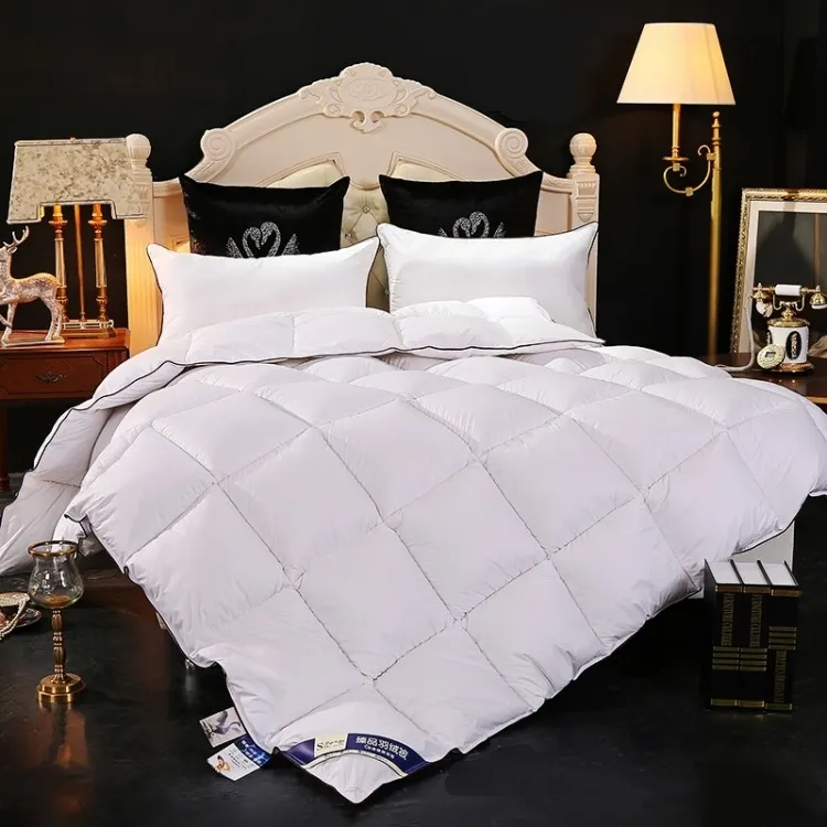 High-end down comforter - White